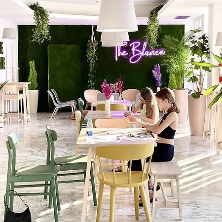 Blumen سان بنيديتّو ديل ترونتو