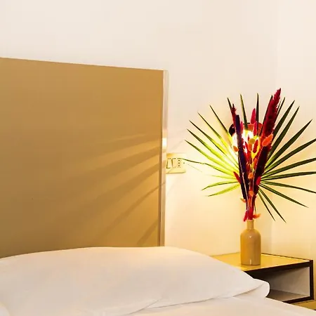 Blumen فندق سان بنيديتّو ديل ترونتو